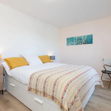 De L'hermine By Interhome *